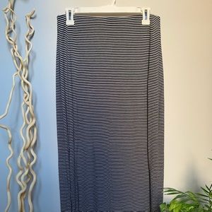 Maxi Black and White Stripe Stretchy Slit Skirt ⚡️
